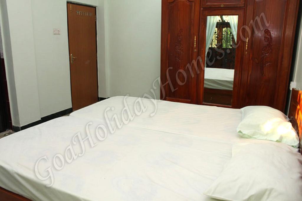 Shalom Dream Home Candolim Room photo